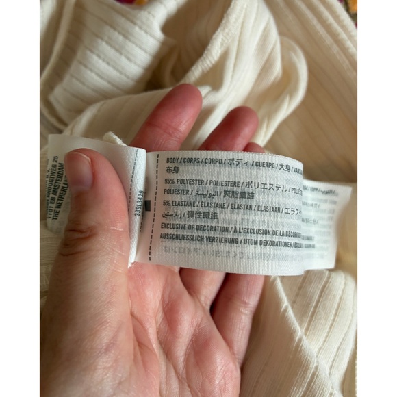 🤍 Cream Ribbed Cropped Cardigan – Size M, Excellent Condition, Stylish Knit - Picture 7 of 7